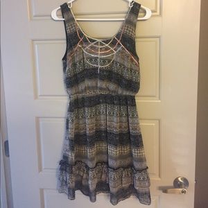 Sleeveless Summer Dress with Metallic Detail