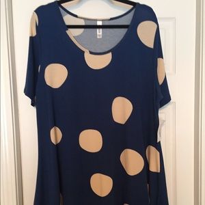 NWT LulaRoe Perfect Tee