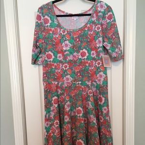 NWT LulaRoe Nicole Dress
