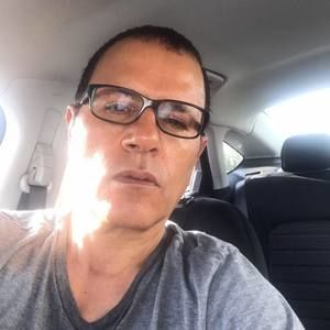 Meet your Posher, Moti