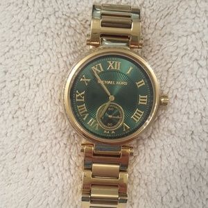Michael Kors skylar watch