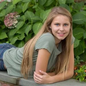 Meet your Posher, Stephanie