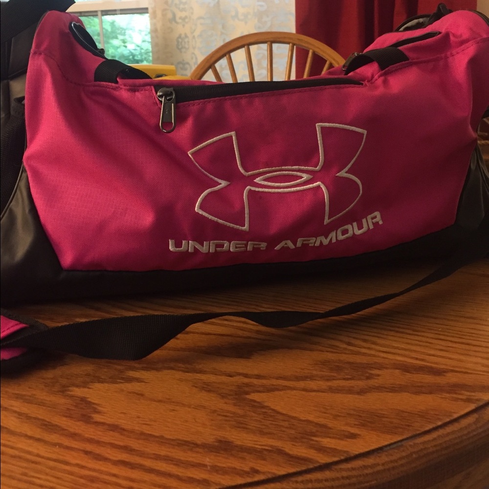 Great condition Under Armour pink gym bag
