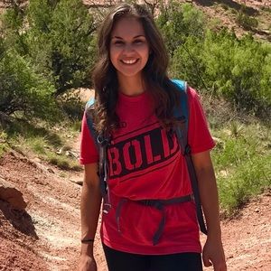 Meet your Posher, Simone