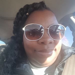 Meet your Posher, Selenasassy