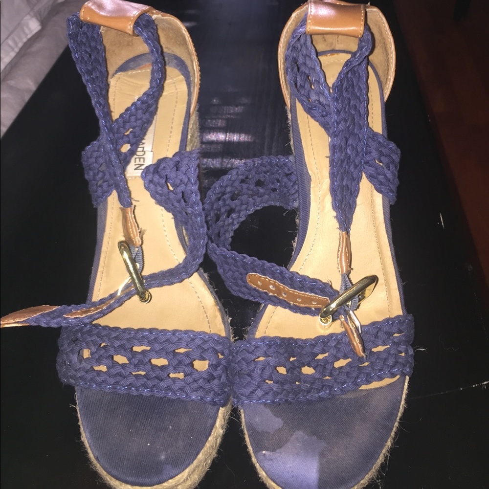 Steve Madden navy blue wedge sandal