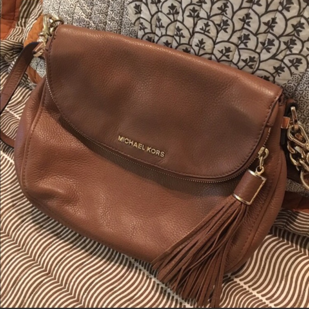 Michael Kors Crossbody   Mother's Day Price!!!