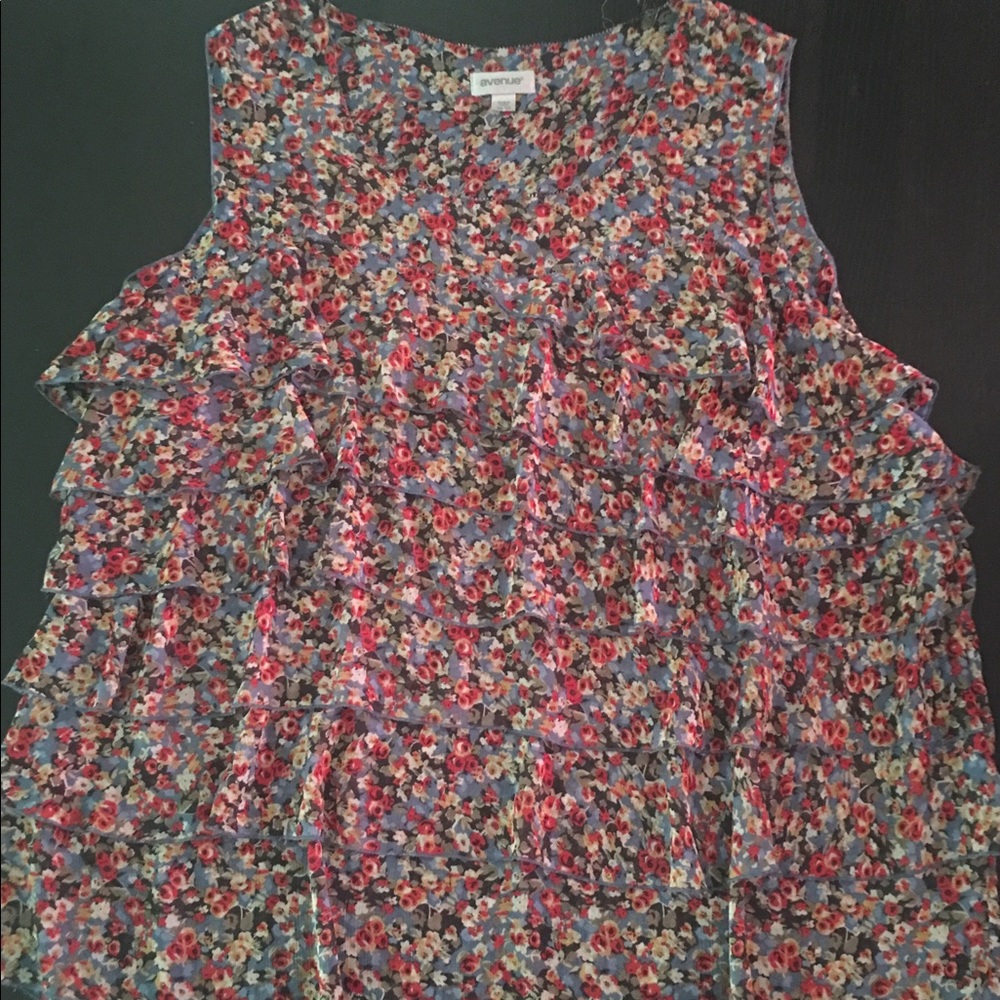 Floral Sleeveless Blouse