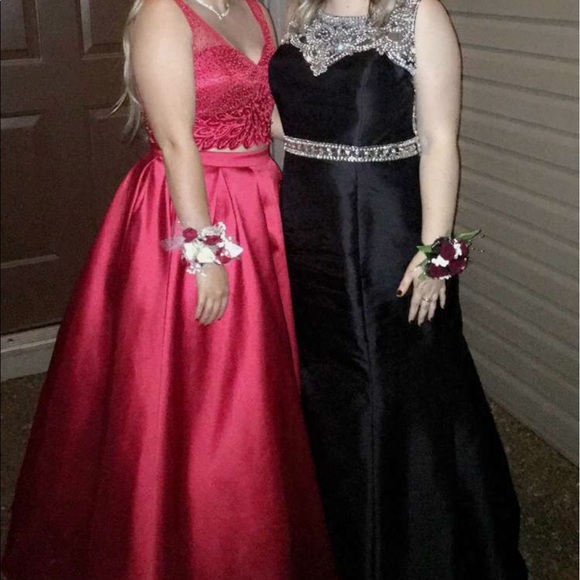 BLACK PROM DRESS WORN ONCE - Picture 5 of 5