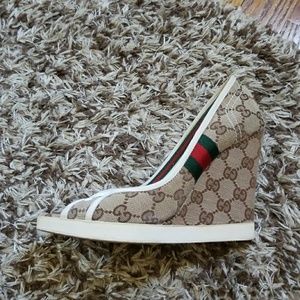 Gucci wedges