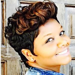 Meet your Posher, Carla