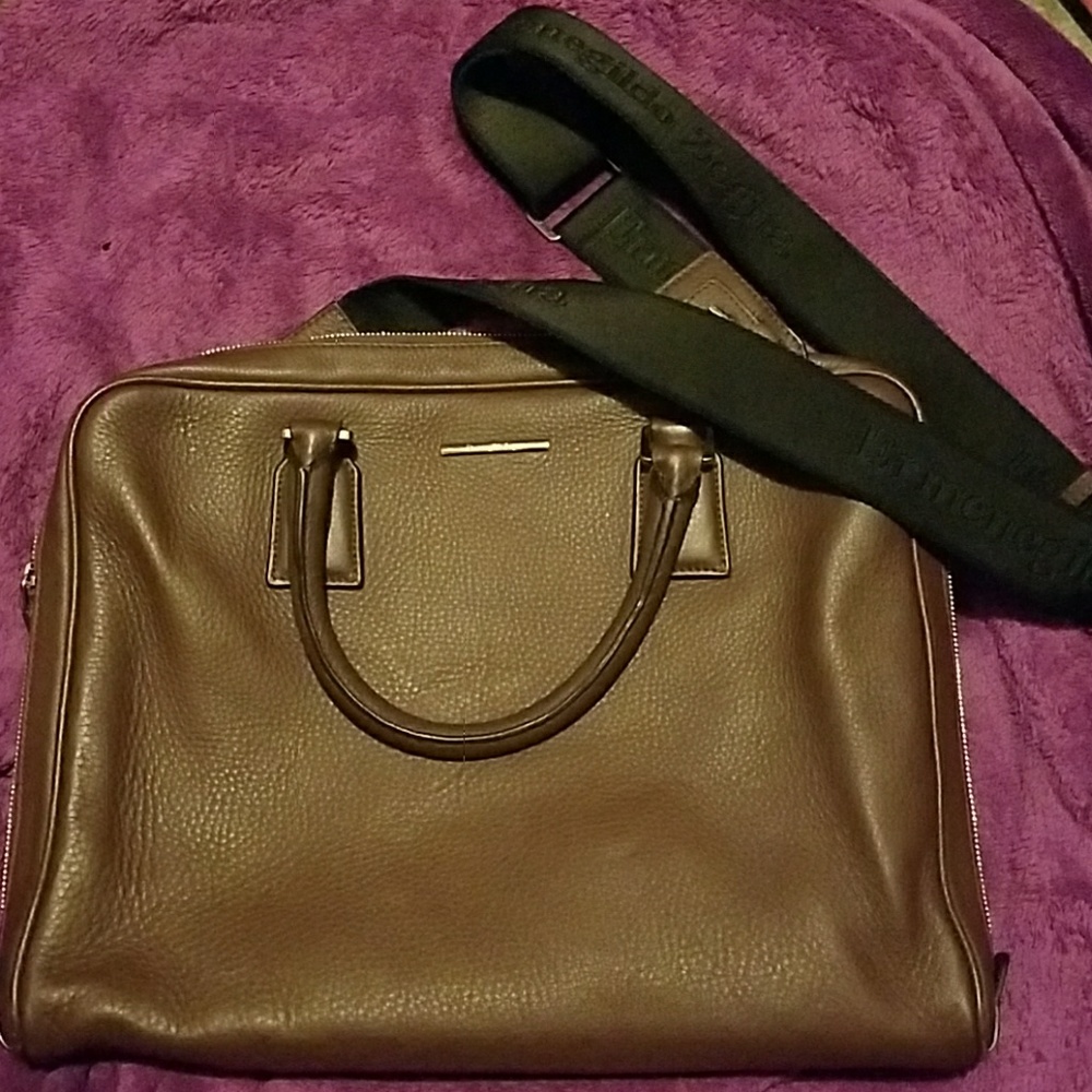 Gorgeous Messenger Bag