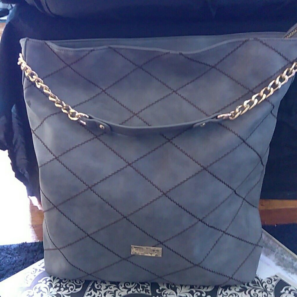 BCBG PARIS hand bag