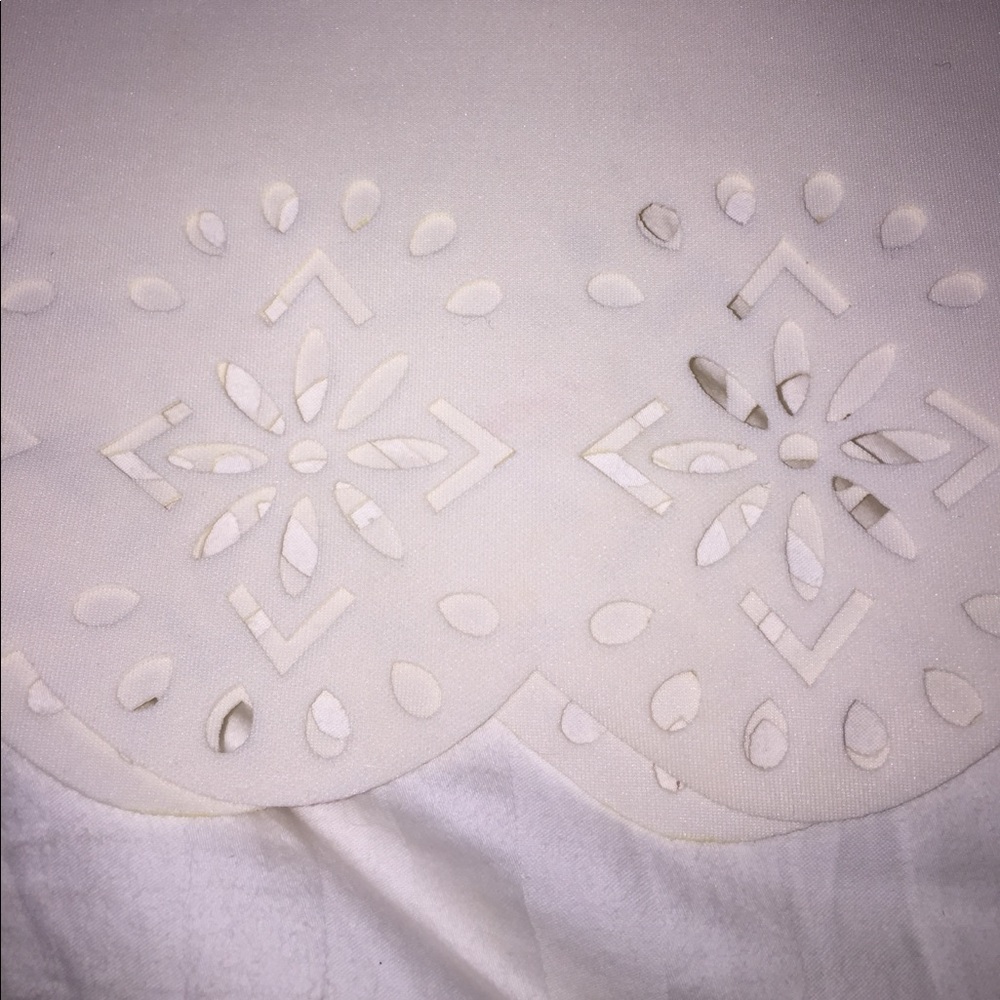 Lovers and friends laser cut dress - Picture 3 of 5