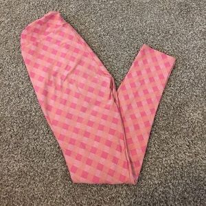 Lularoe OS Pink Picnic Leggings