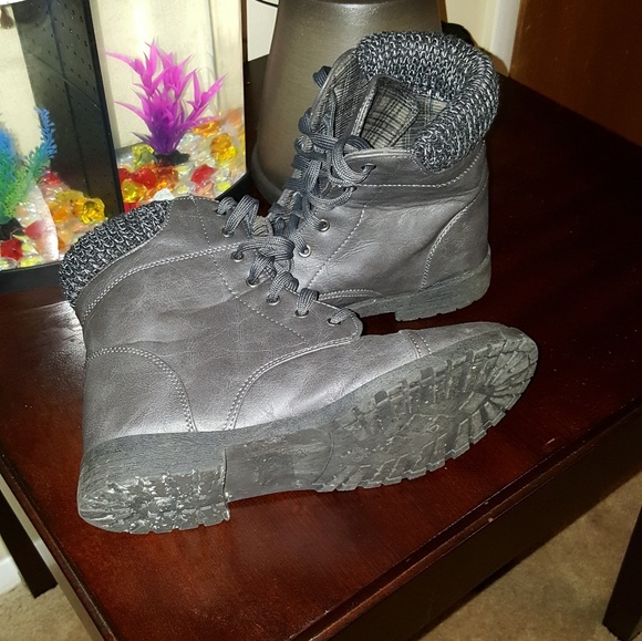 Booties Rue 21 - Picture 3 of 3