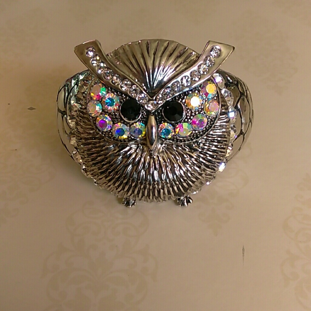 Owl bangle