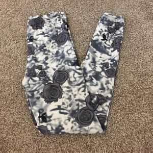 Infinity Raine OS Floral Leggings
