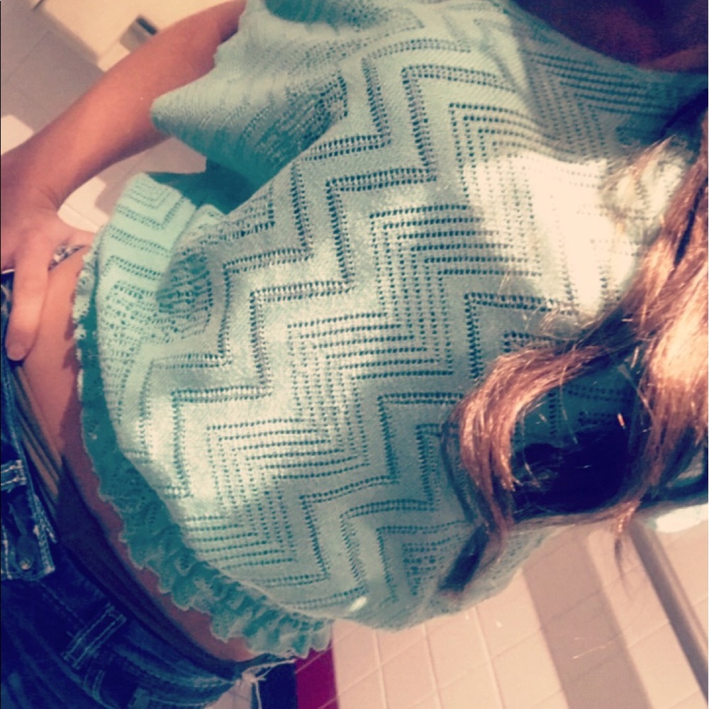 Cute see threw teal top with cap size xs/s womens