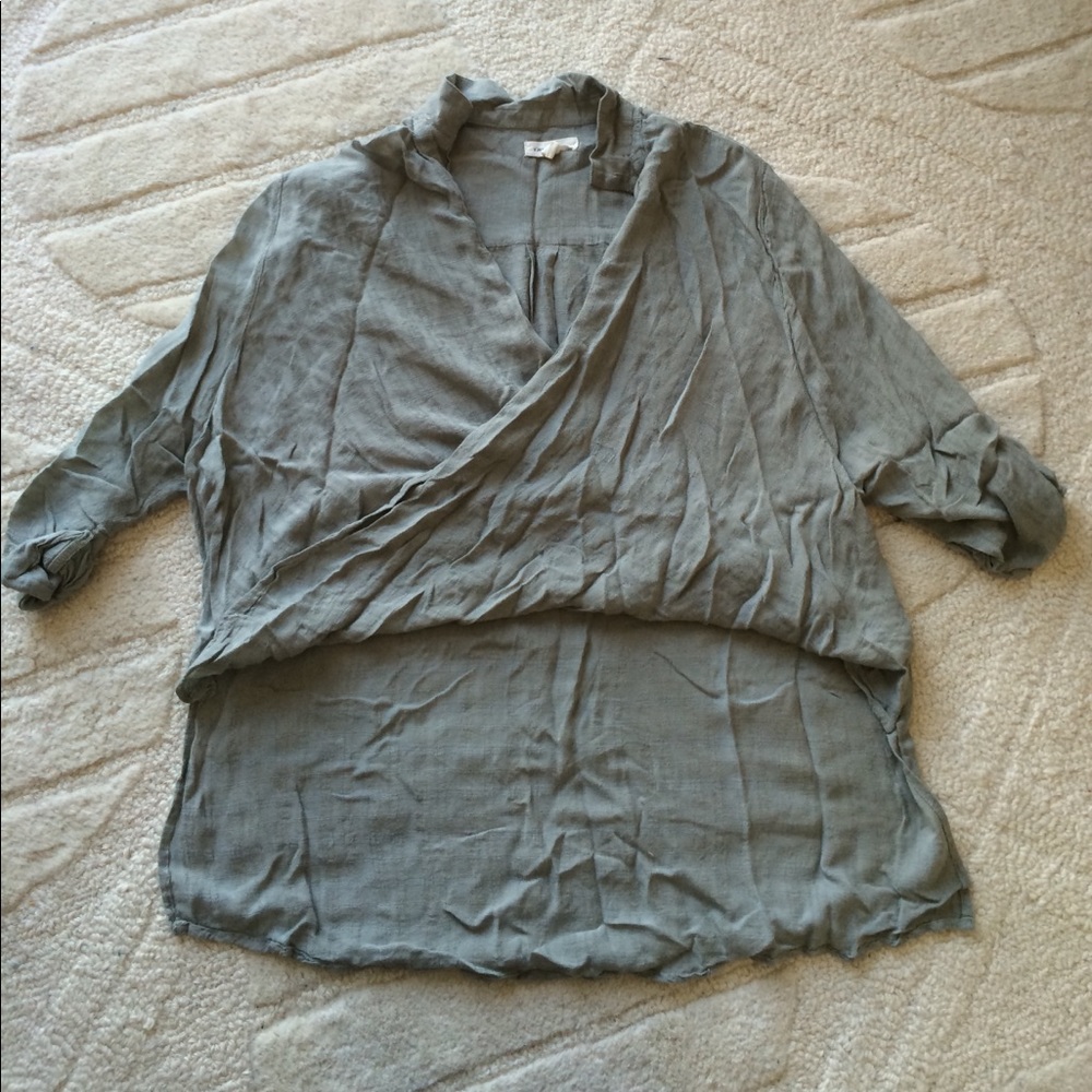 UO silence + noise surplice 3/4 sleeve crop front