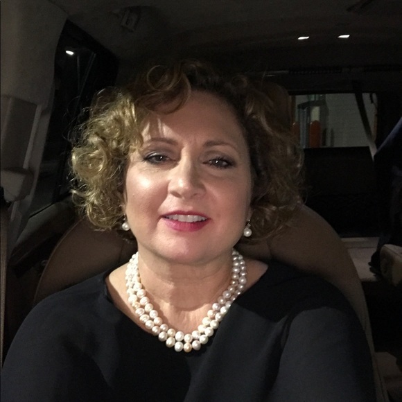 Meet your Posher, Rosie - Picture 1 of 1