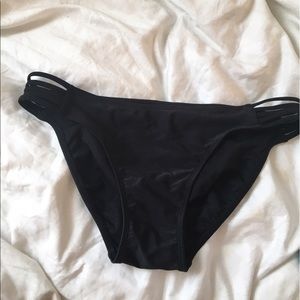NWOT black swim bottoms