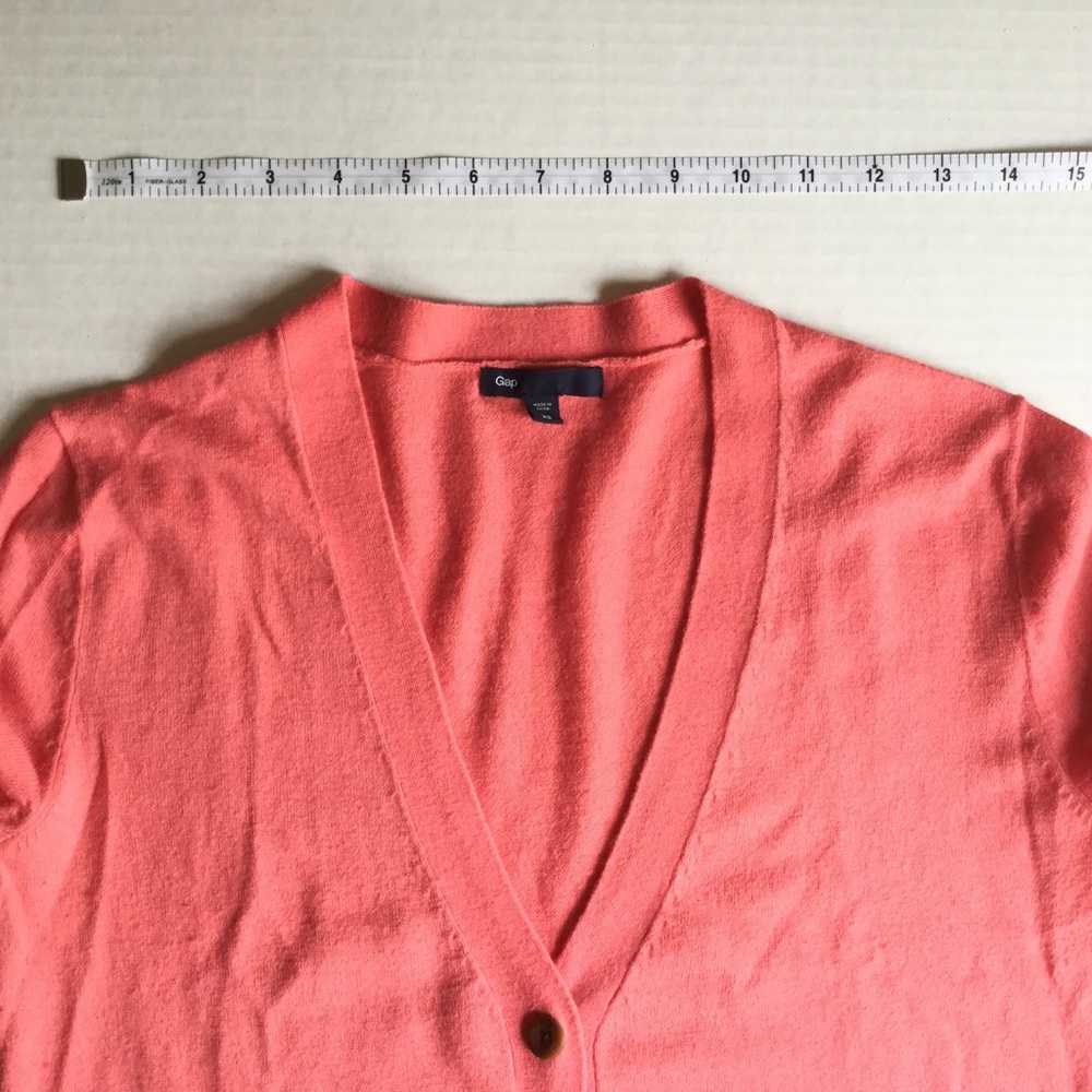 📣 V-Neck Cardigan 📣 - Picture 4 of 8