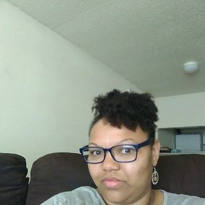 Meet your Posher, Brandie