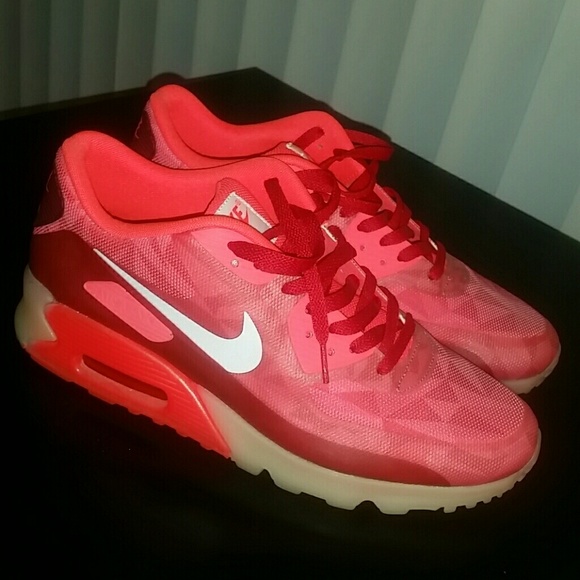 🔥🔥 Nike Air Max sneakers 🔥🔥 - Picture 2 of 8