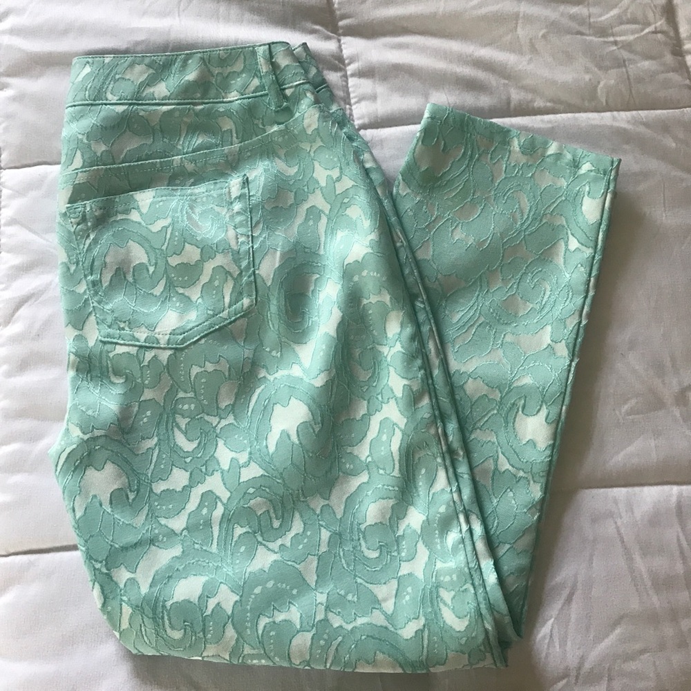 Jennifer Lopez Capris