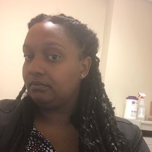 Meet your Posher, Latoya