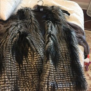Fur vest