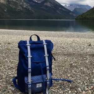 Herschel backpack LIKE NEW