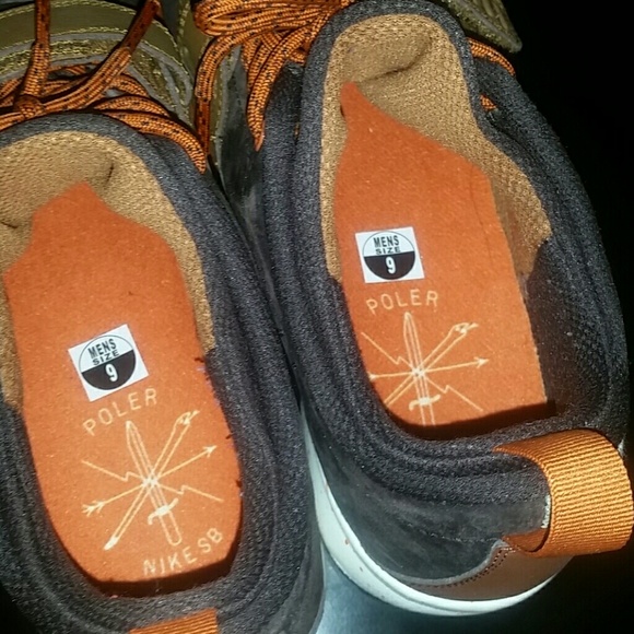 🔥🔥 Brand New Nikes 🔥🔥 - Picture 5 of 8