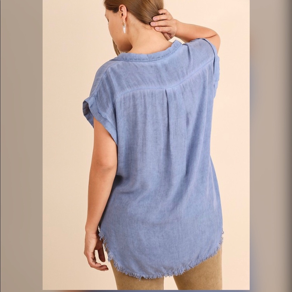 PLUS--SALE--Chambray Buttoned Down Top - Picture 2 of 3