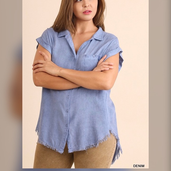 PLUS--SALE--Chambray Buttoned Down Top - Picture 3 of 3