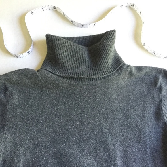 📣 Turtleneck Sweater 📣 - Picture 3 of 6