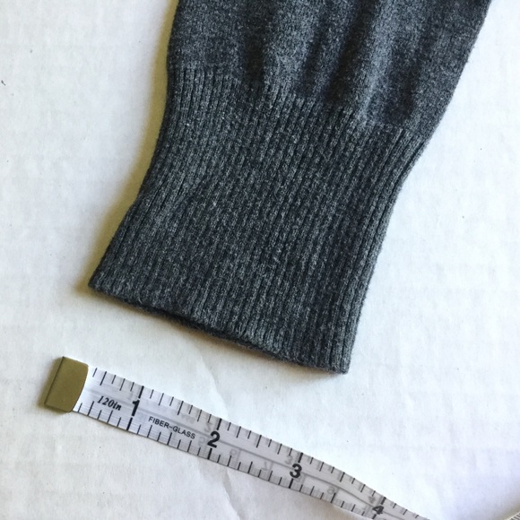 📣 Turtleneck Sweater 📣 - Picture 4 of 6