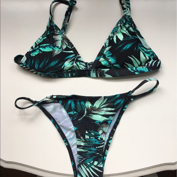 LANA SWIMWEAR - Palm Print Bikini Size Small - Picture 2 of 8