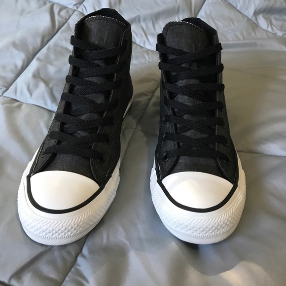 💥 HOST PICK Converse 💥 - Picture 6 of 8