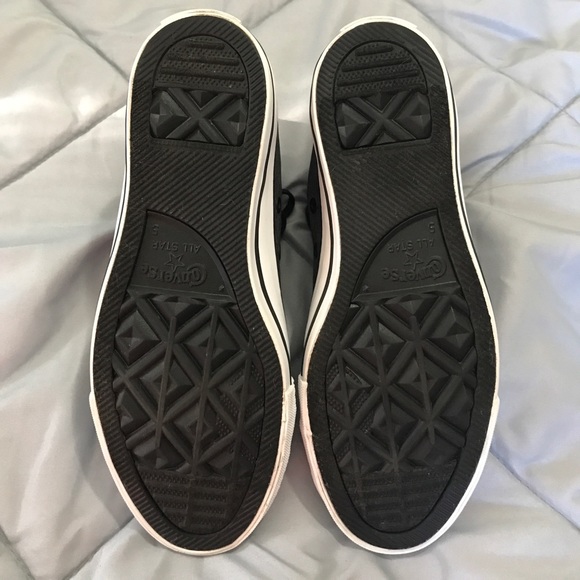 💥 HOST PICK Converse 💥 - Picture 7 of 8