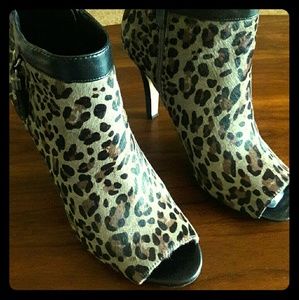 Vince Camuto Booties