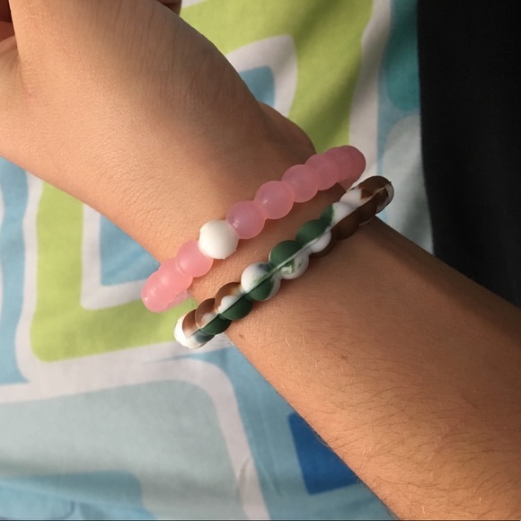 Camo and pink lokai bracelets - Picture 2 of 2