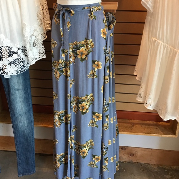 Floral palazzo pant - Picture 2 of 4