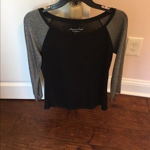Baseball tee with shimmer sleeves