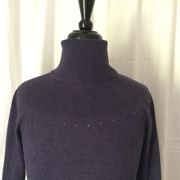 📣 Turtleneck Sweater 📣 - Picture 2 of 8