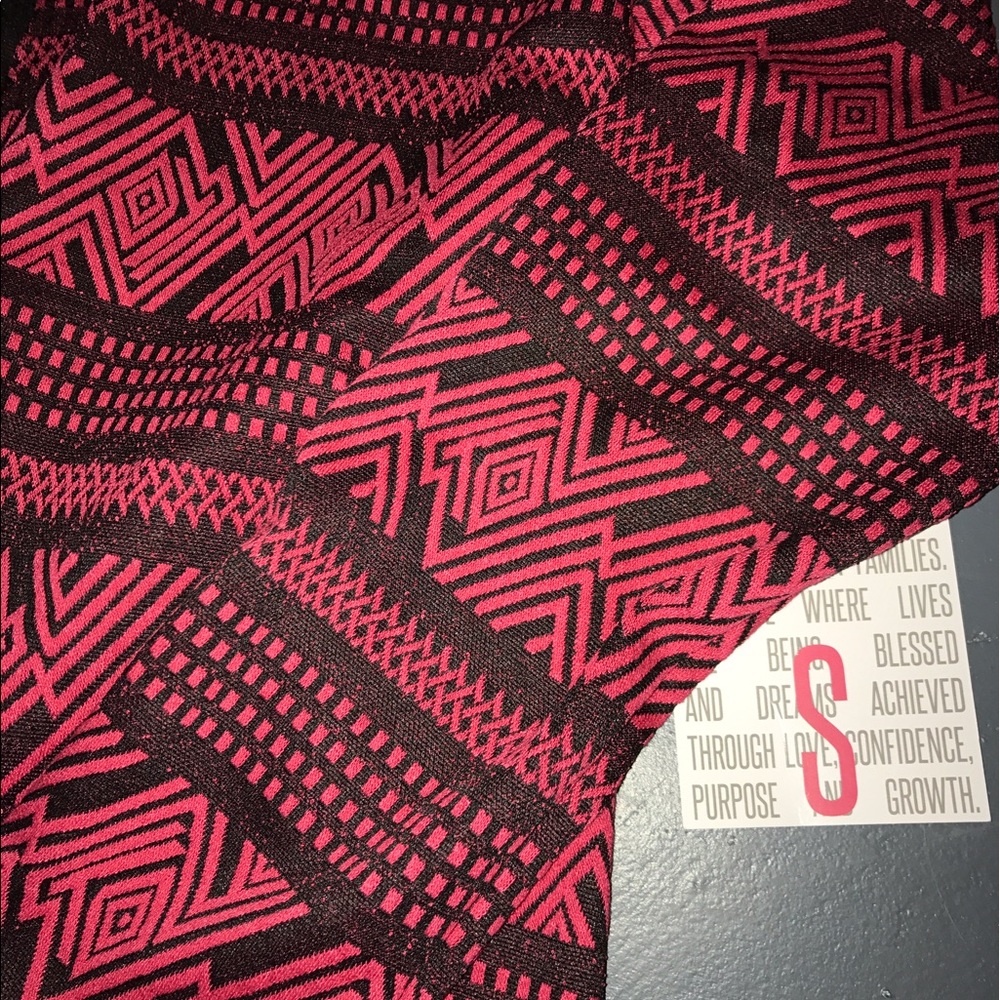 Lularoe Sarah sweater- Jacquard fabric. NWT