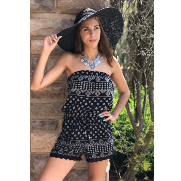 🌸Strapless Romper - Picture 2 of 7