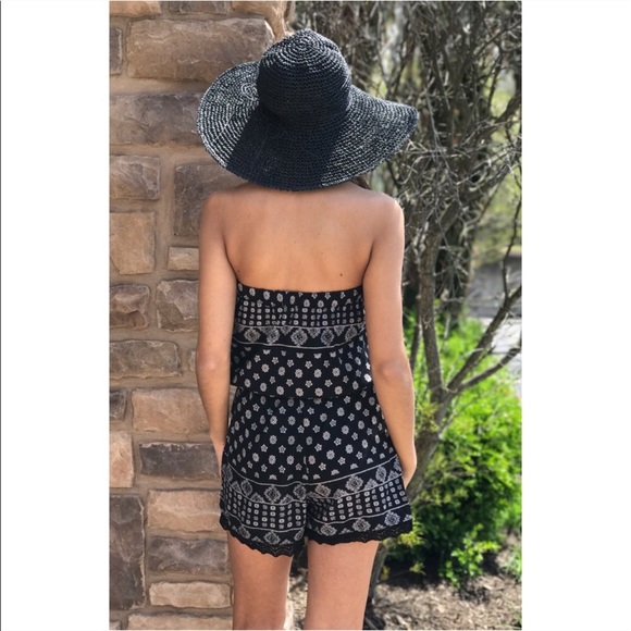 🌸Strapless Romper - Picture 3 of 7