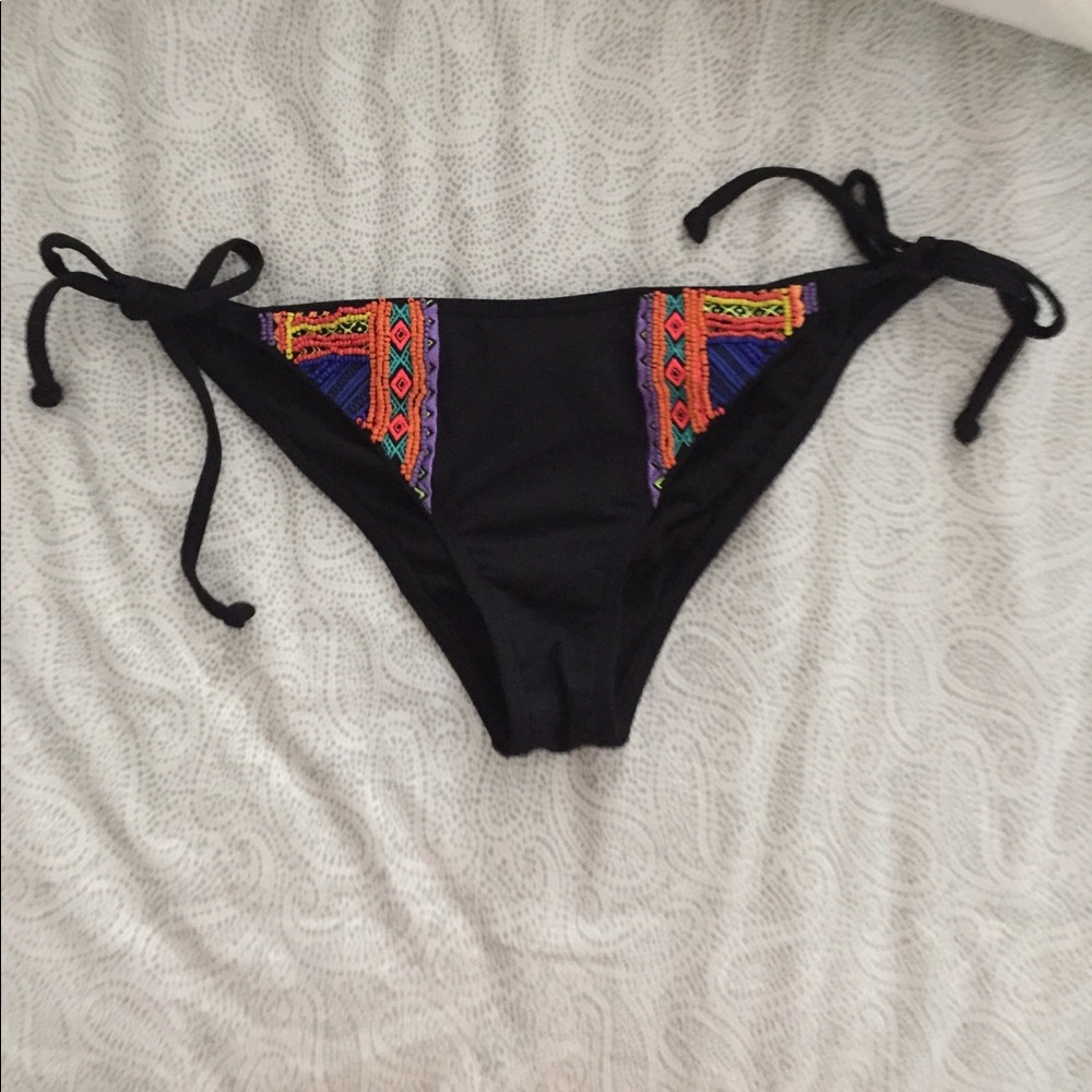 Black cheeky billabong bikini bottom